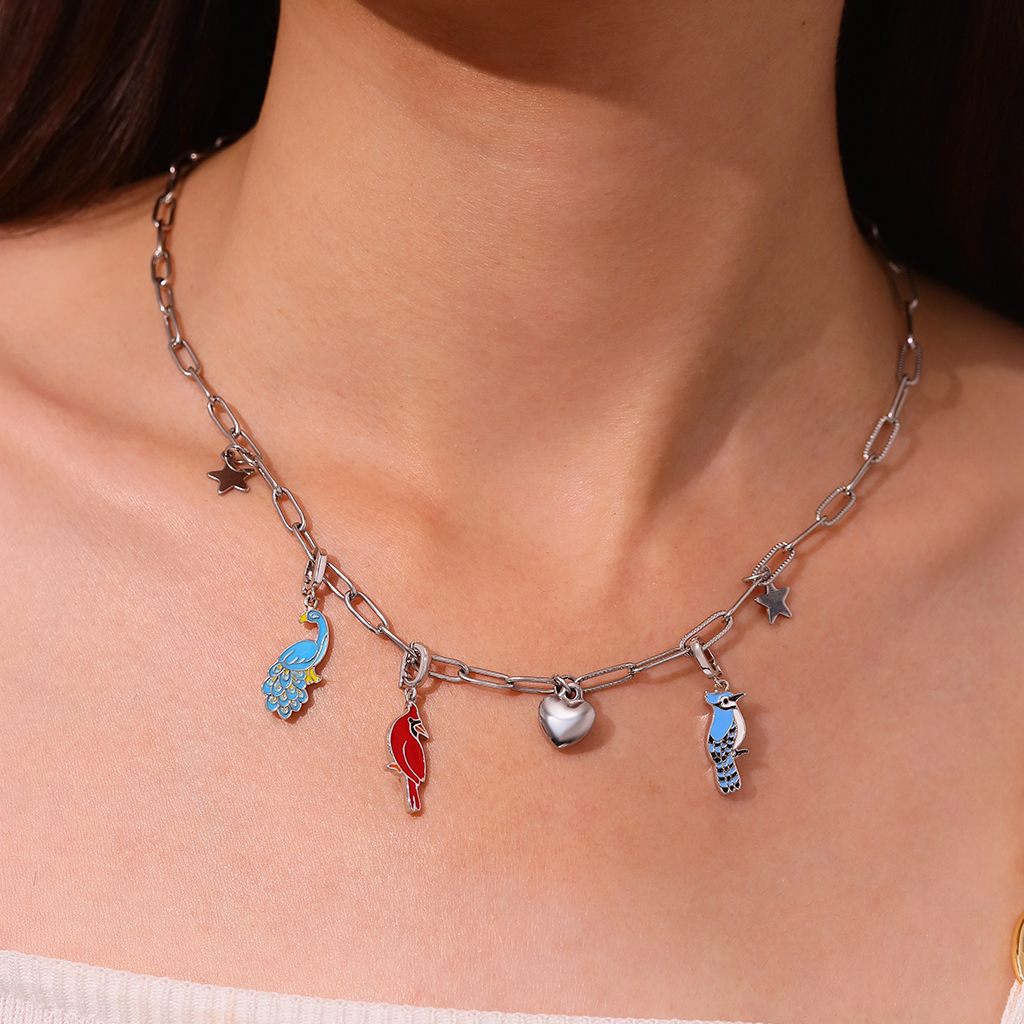 Red Parrot Clasp Clusters Charm image number 4