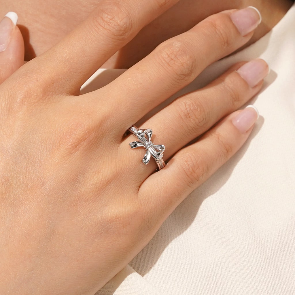 Diamond Bow Ring image number 4