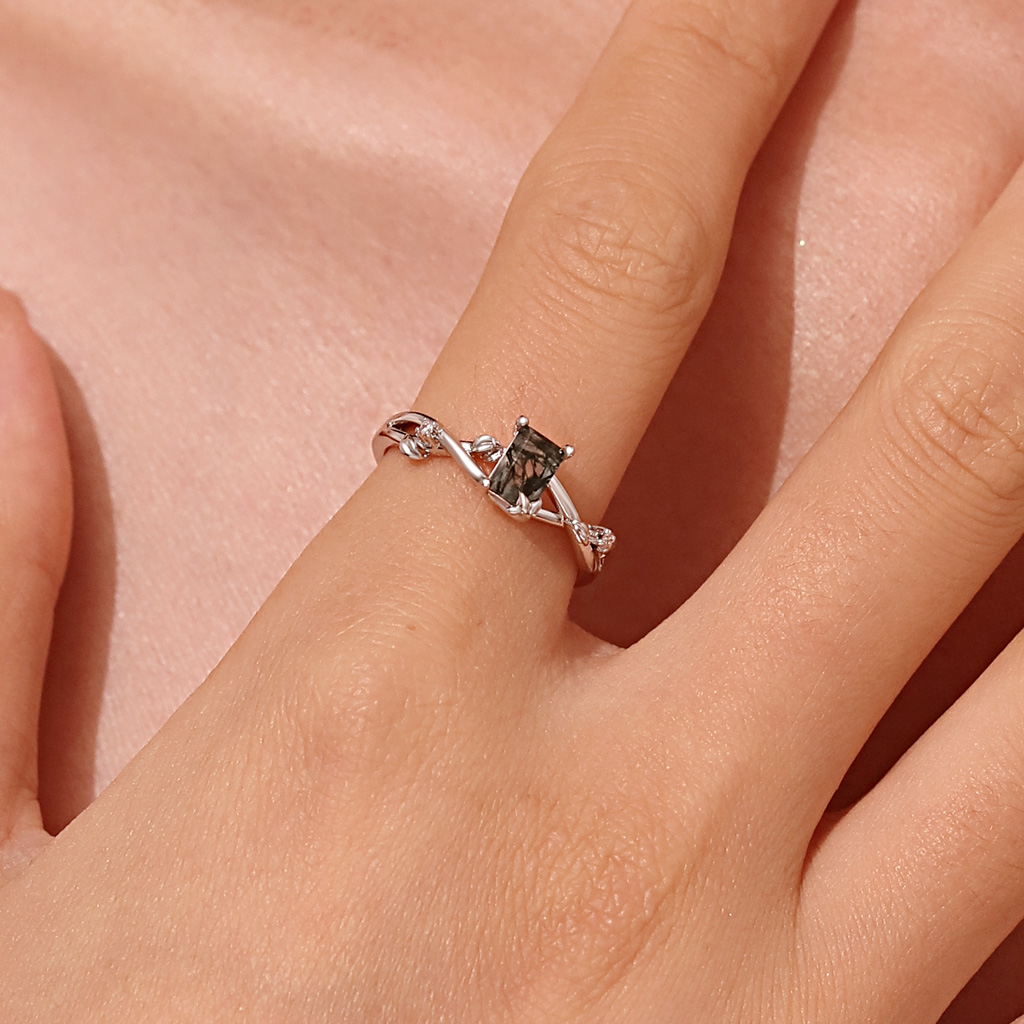 Vine Moss Agate Solitaire Ring image number 4