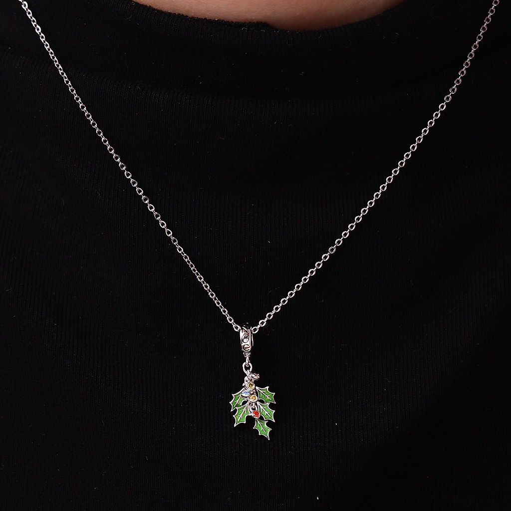 Christmas Green Holly Berries Pendant image number 5