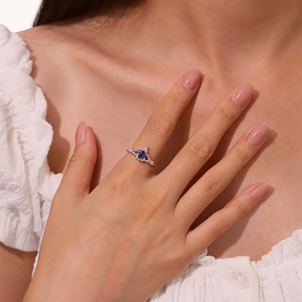 Sapphire Twist Leaf Ring image number 3