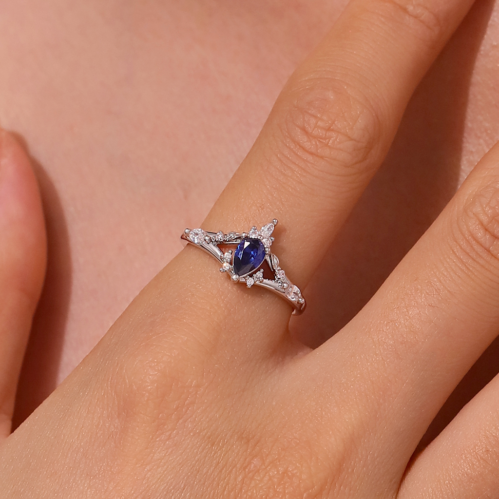 Sapphire Twist Leaf Ring image number 4