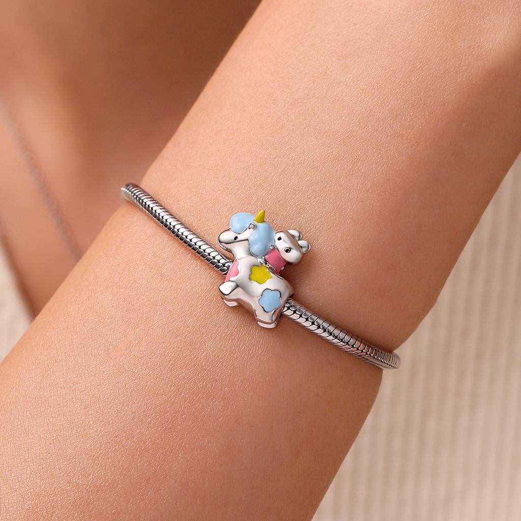 Bunny-Gumi with Unicorn Charm image number 4