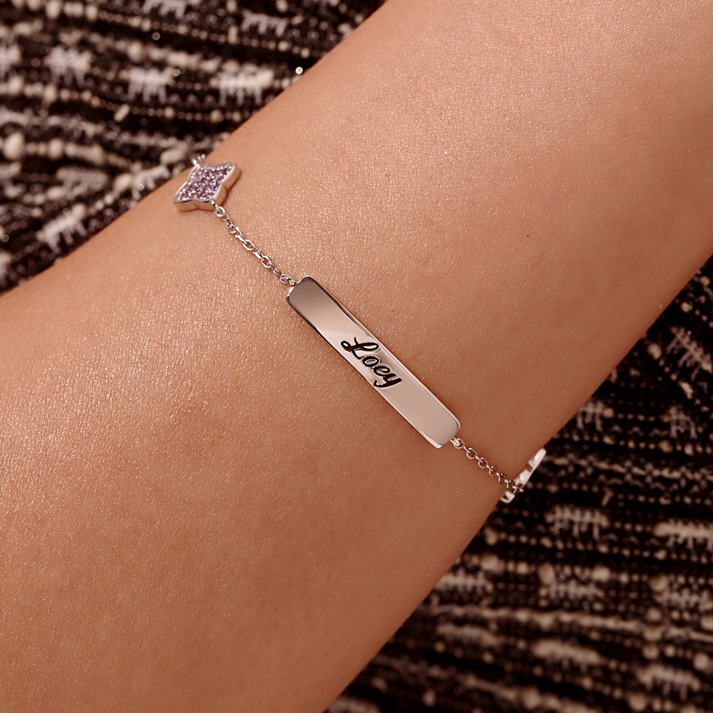 Engravable Four-Leaf Clover Bracelet image number 5