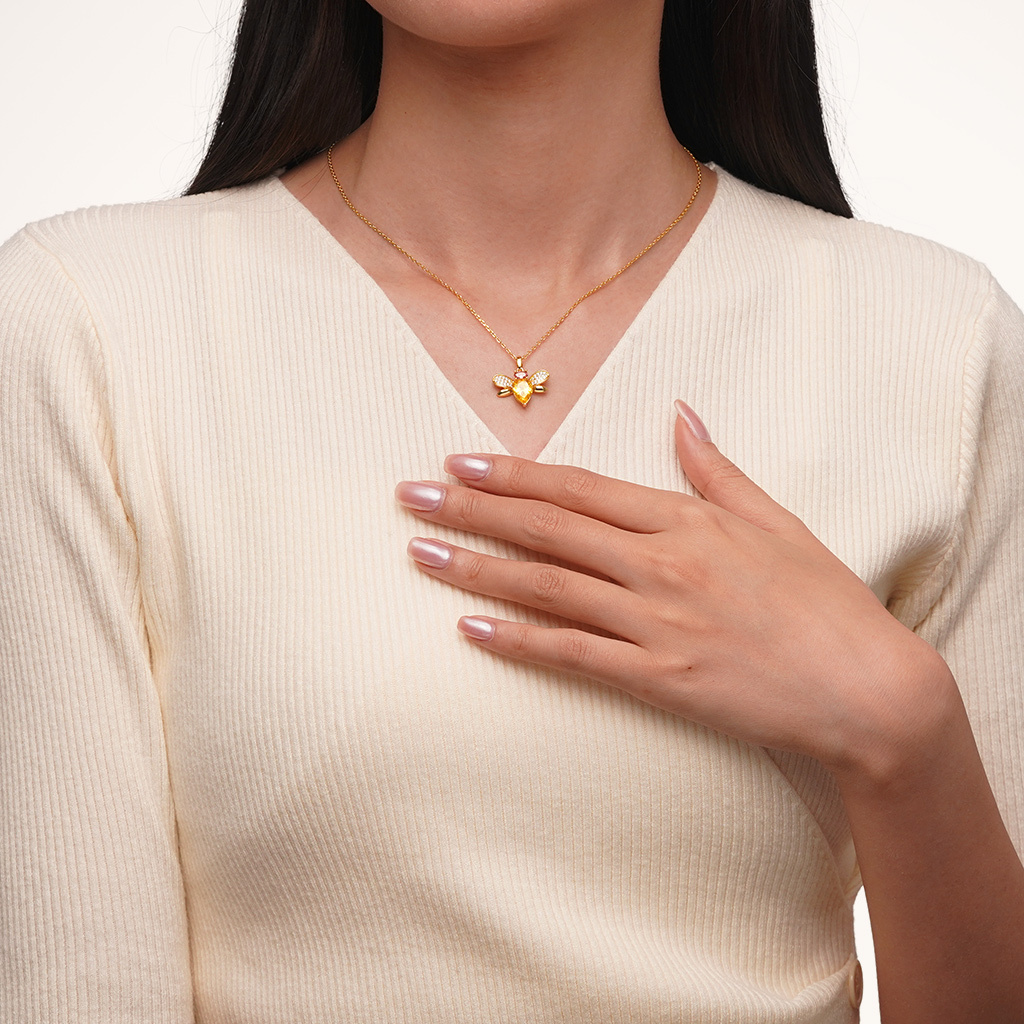18K Gold Plated Bee Necklace image number 4