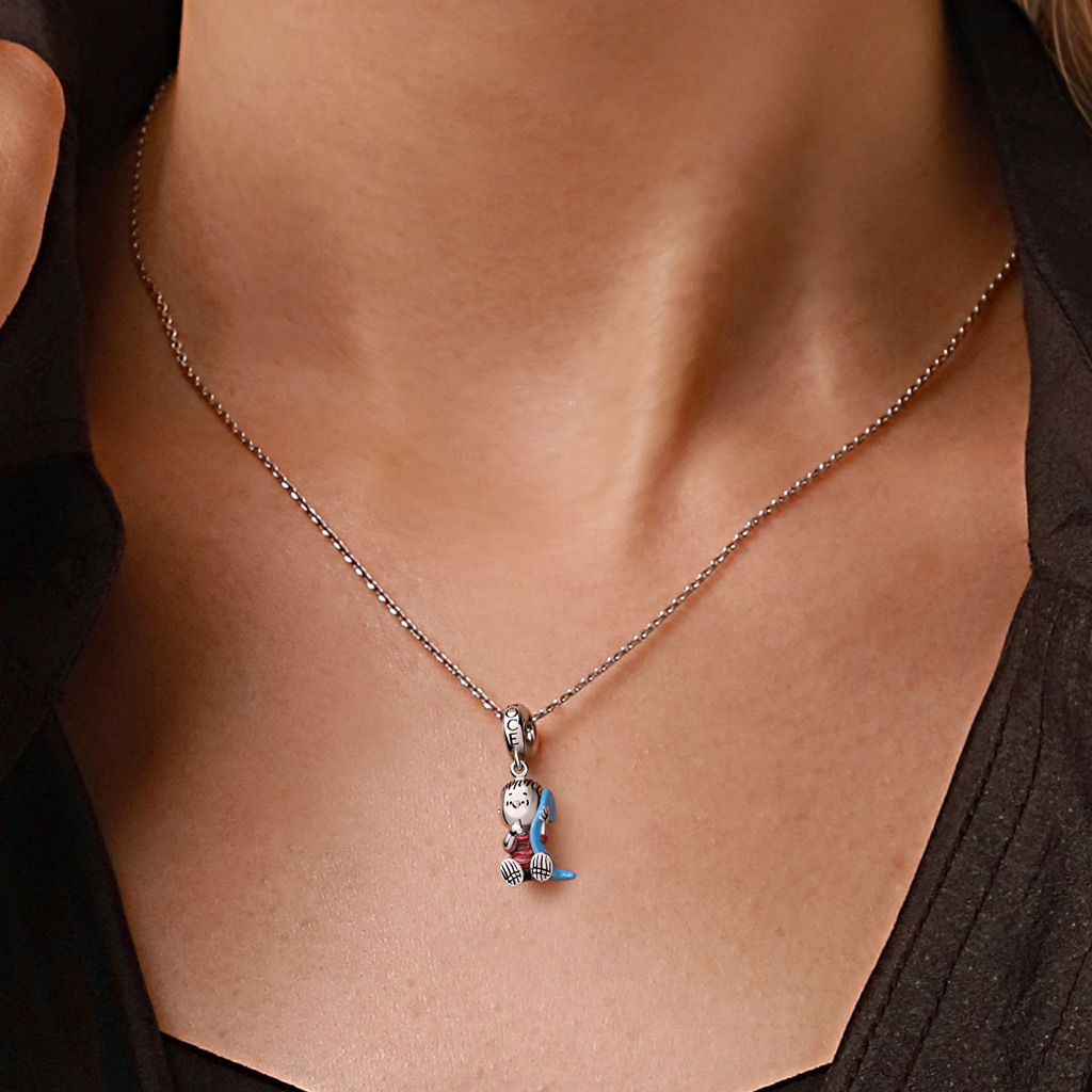 Peanuts Linus Sitting Pendant image number 5