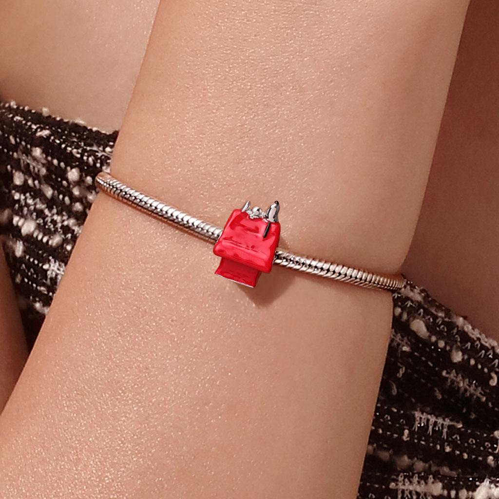 Peanuts Snoopy Dog House Charm image number 4