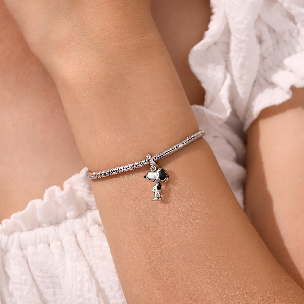 Peanuts Standing Snoopy Pendant image number 6