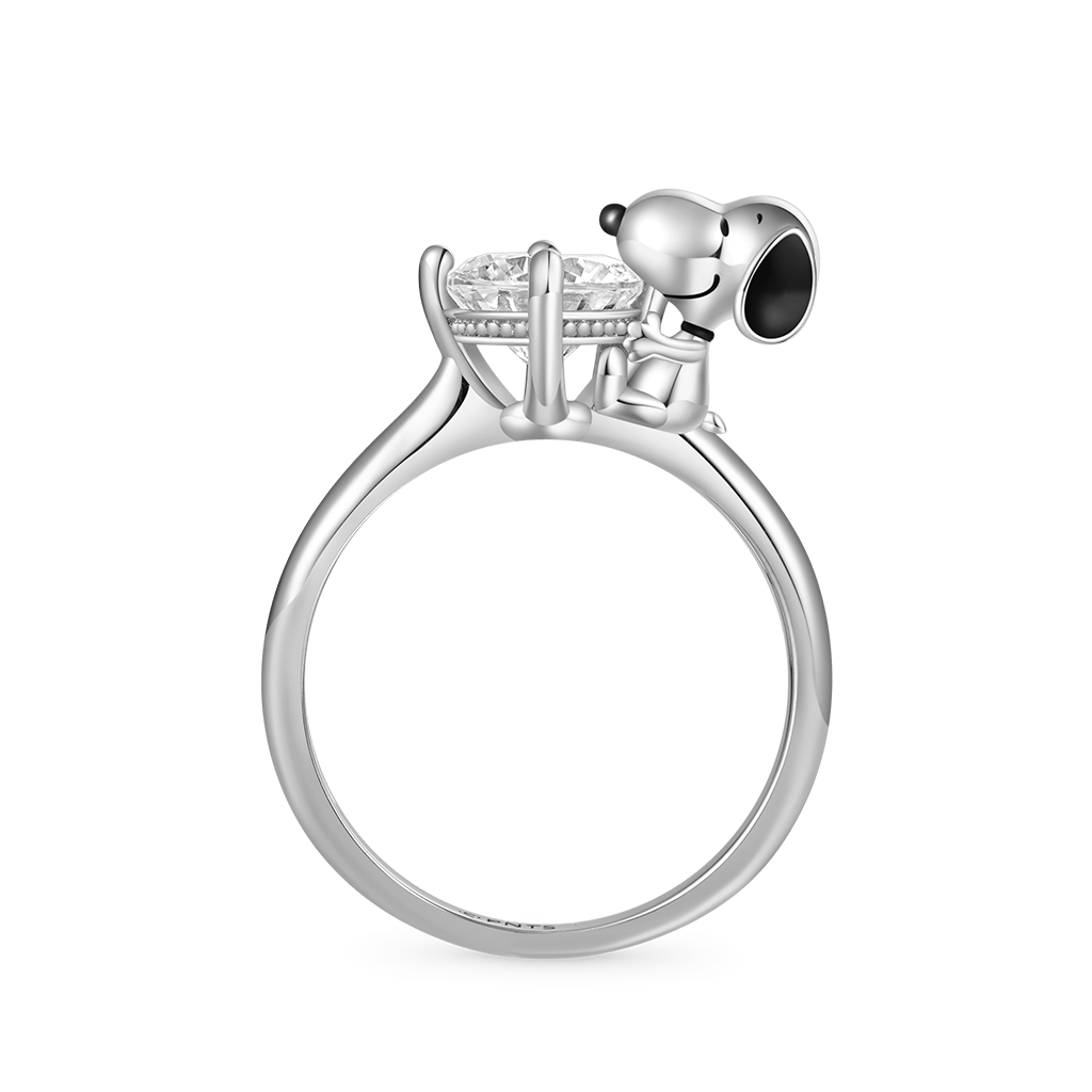 Peanuts Snoopy Hug White Diamond Ring image number 0