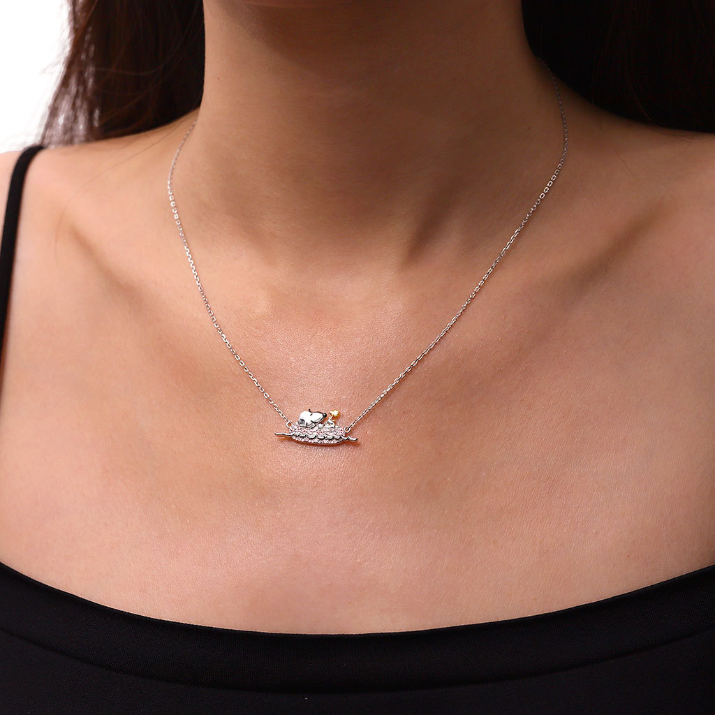 Peanuts Snoopy with Woodstock Necklace image number 4