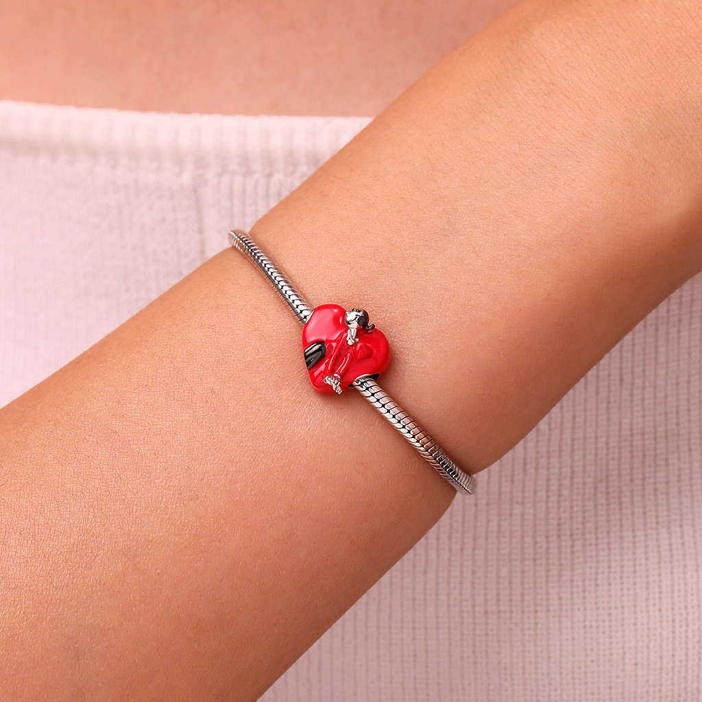 Olive Love Popeye Red Heart Charm image number 4