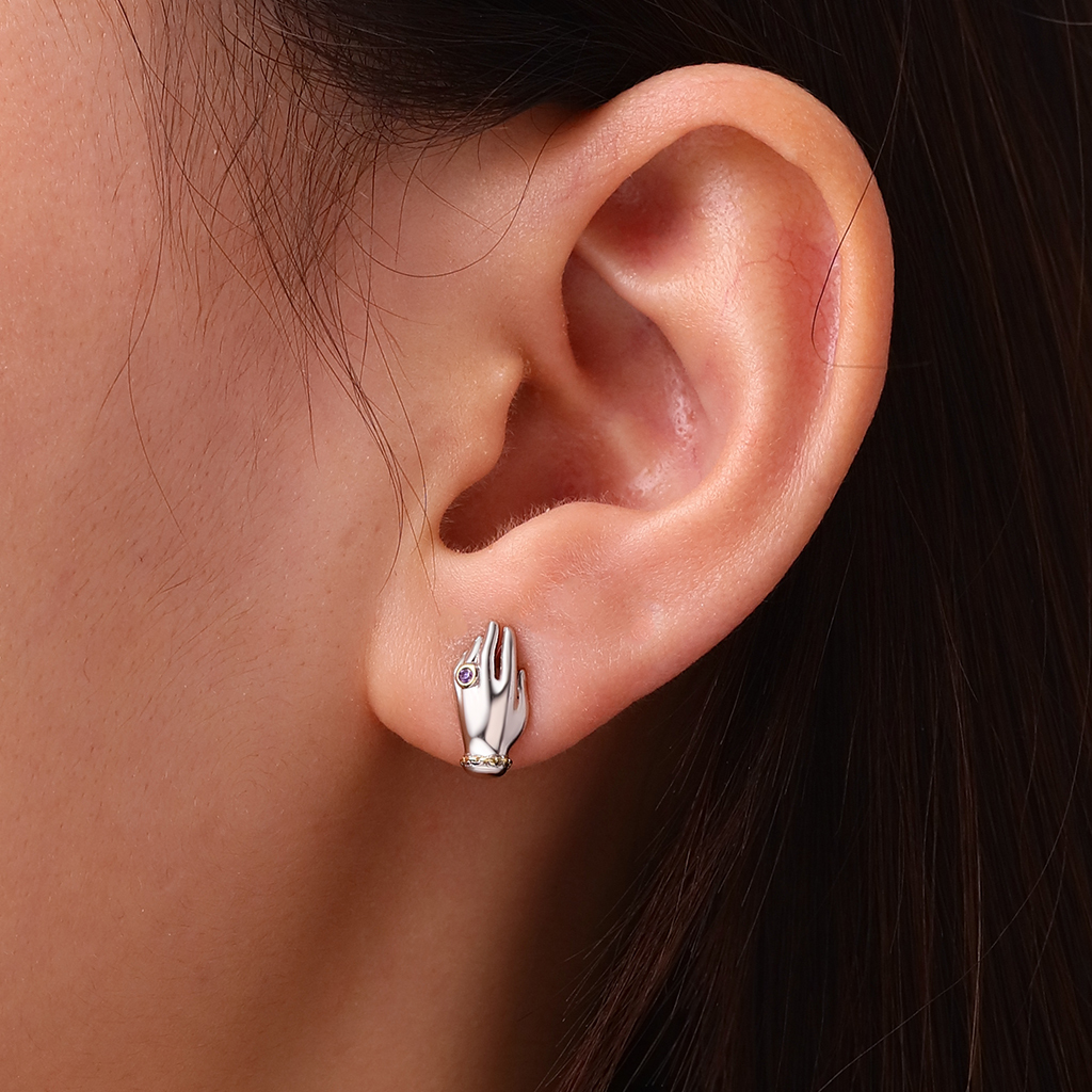 Exquisite 'My Hands' Stud Earrings image number 4