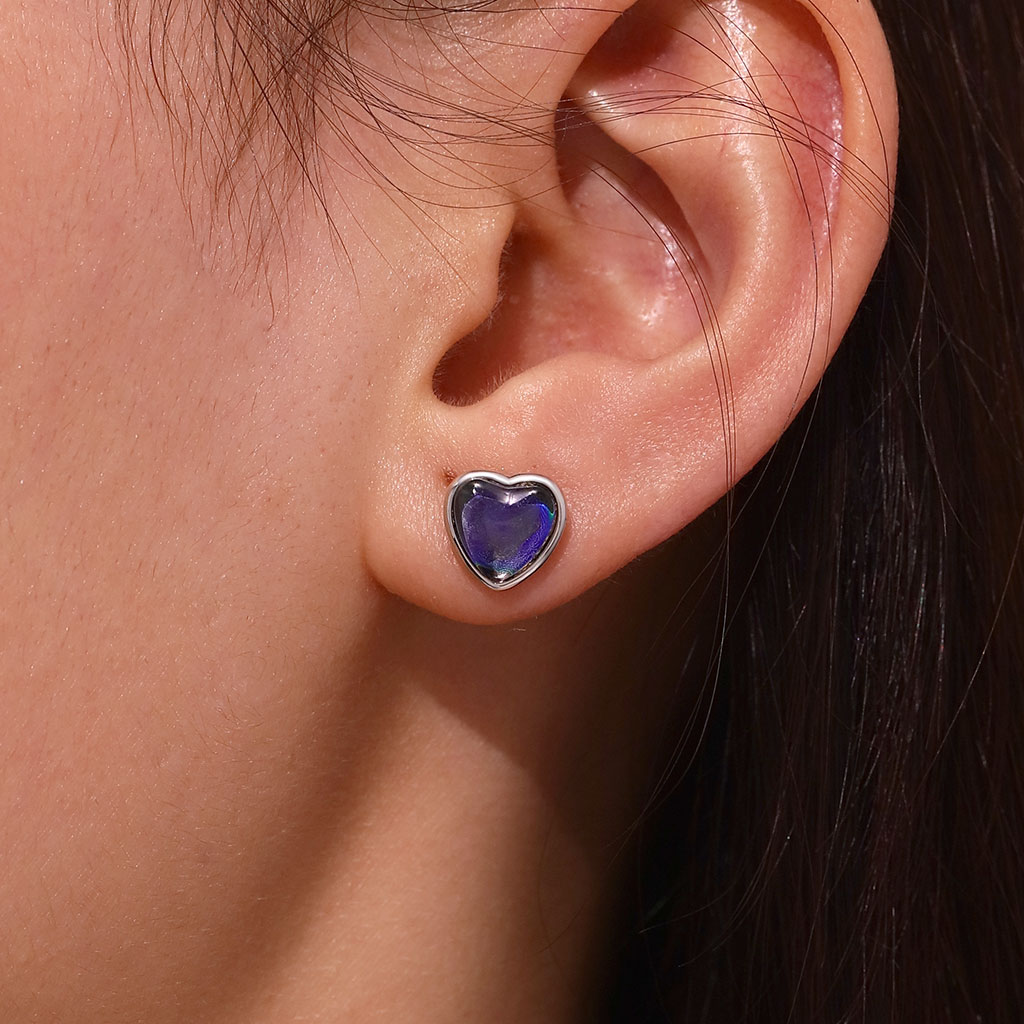 Heart Mood Stud Earrings image number 4