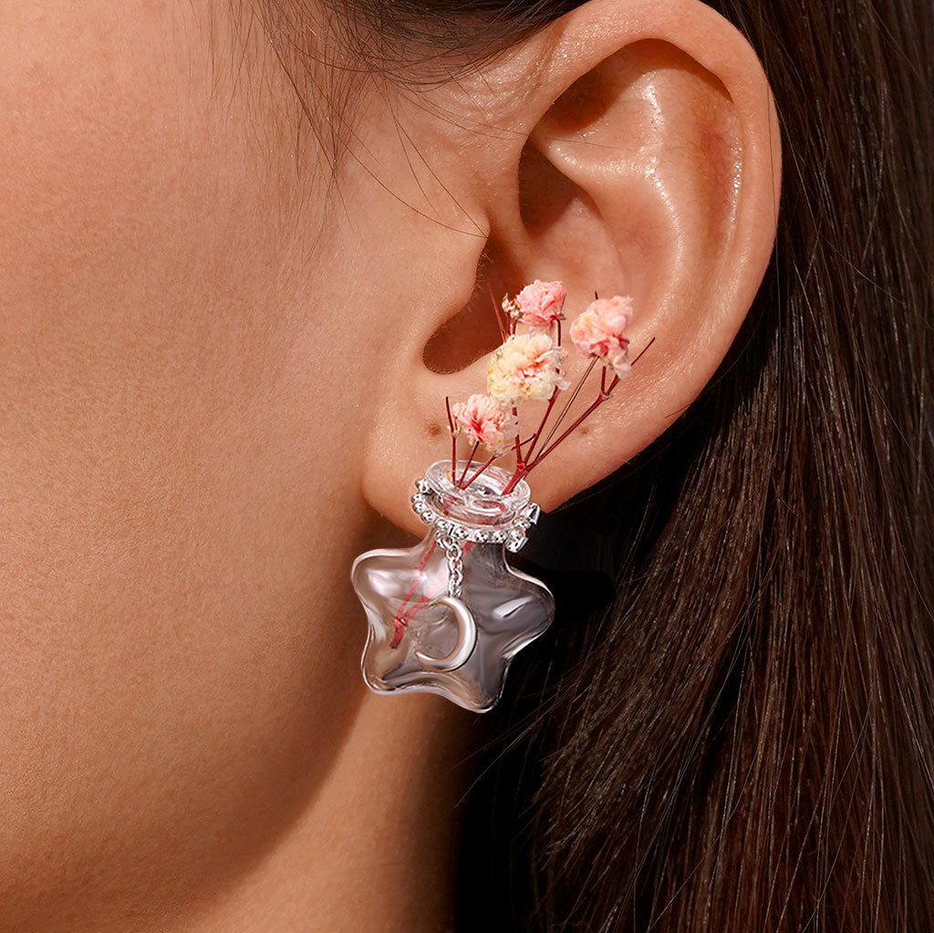 Star Wishing Vase Stud Earrings image number 4