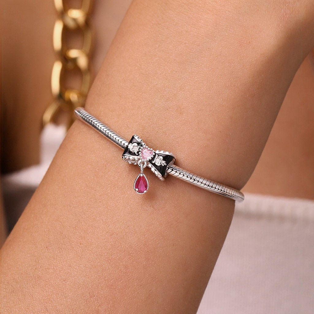 Romantic Vintage Bow Charm image number 3