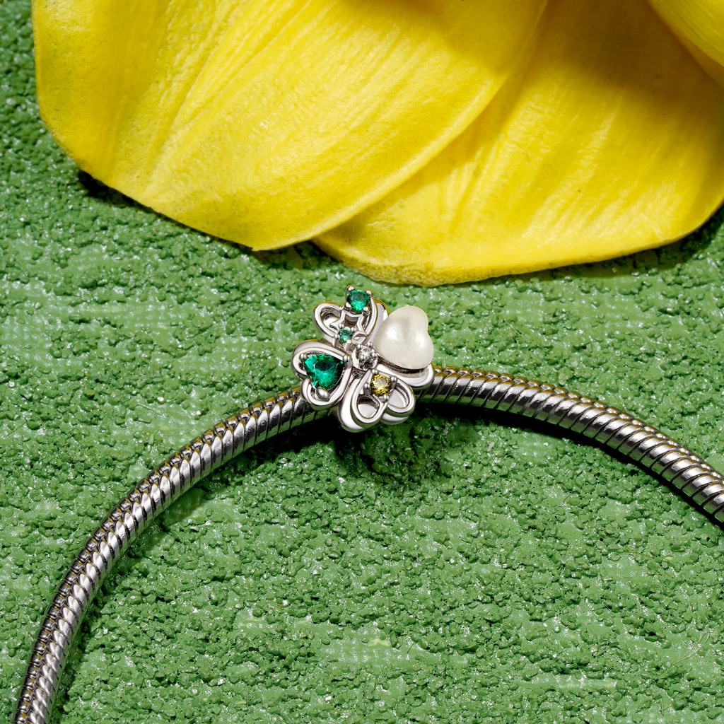 Rotatable Four-leaf Clover Charm image number 3