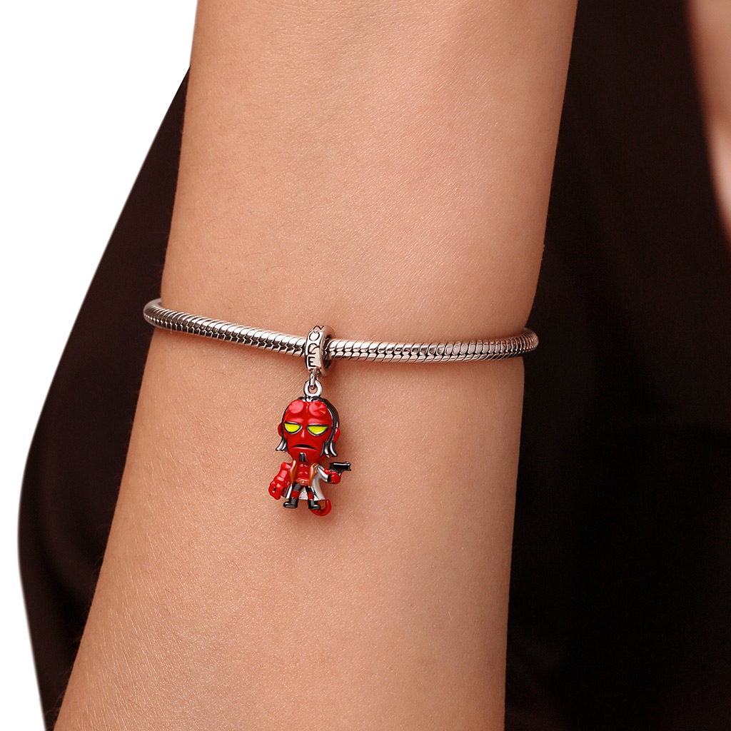 Hellboy Golden Army Pendant image number 5