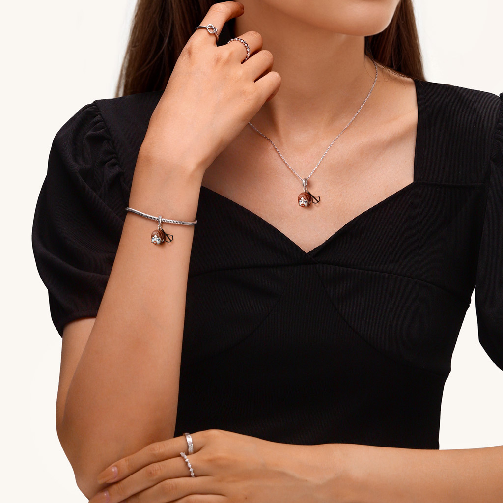 Walking Dead Daryl Dixon Pendant image number 3