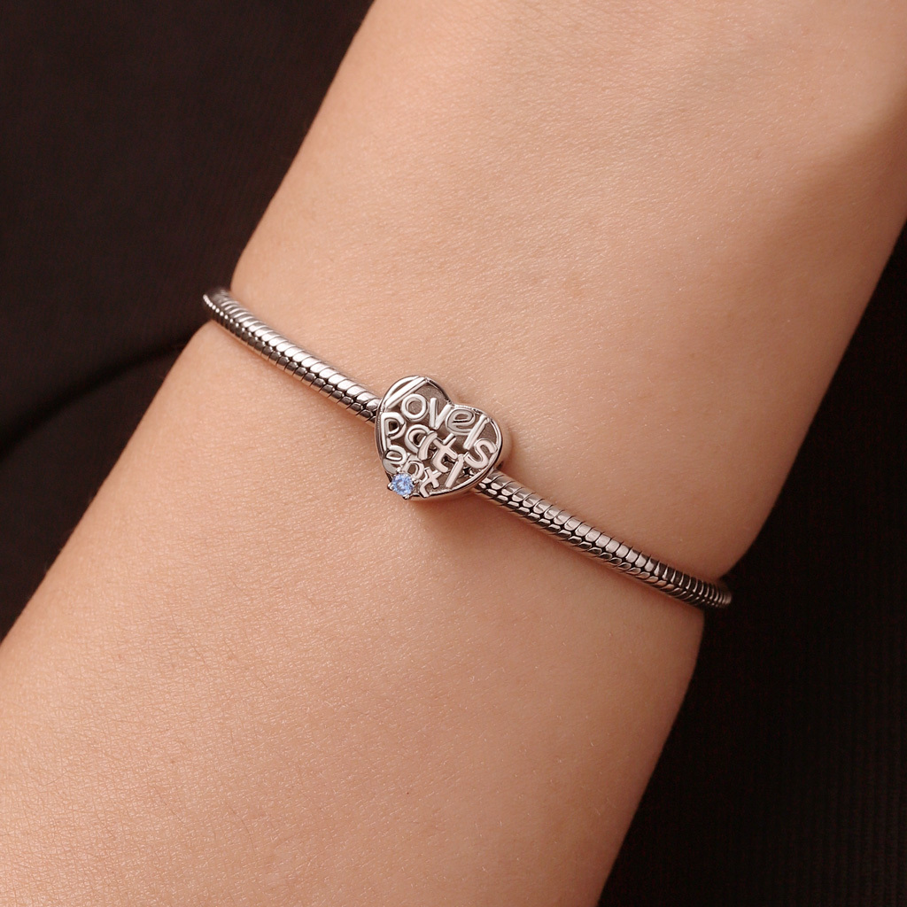 'Love is patient' Heart Mother Photo Charm image number 3