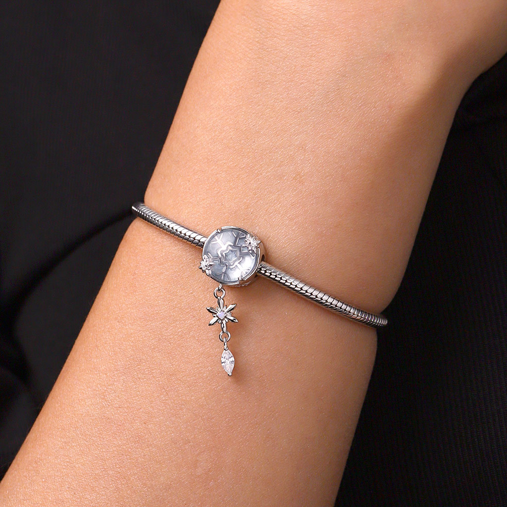 Crystal Snowflake Charm image number 4