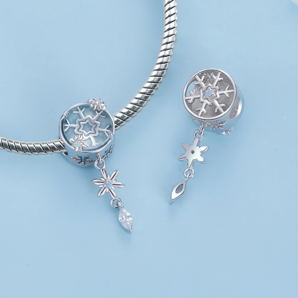 Crystal Snowflake Charm image number 1