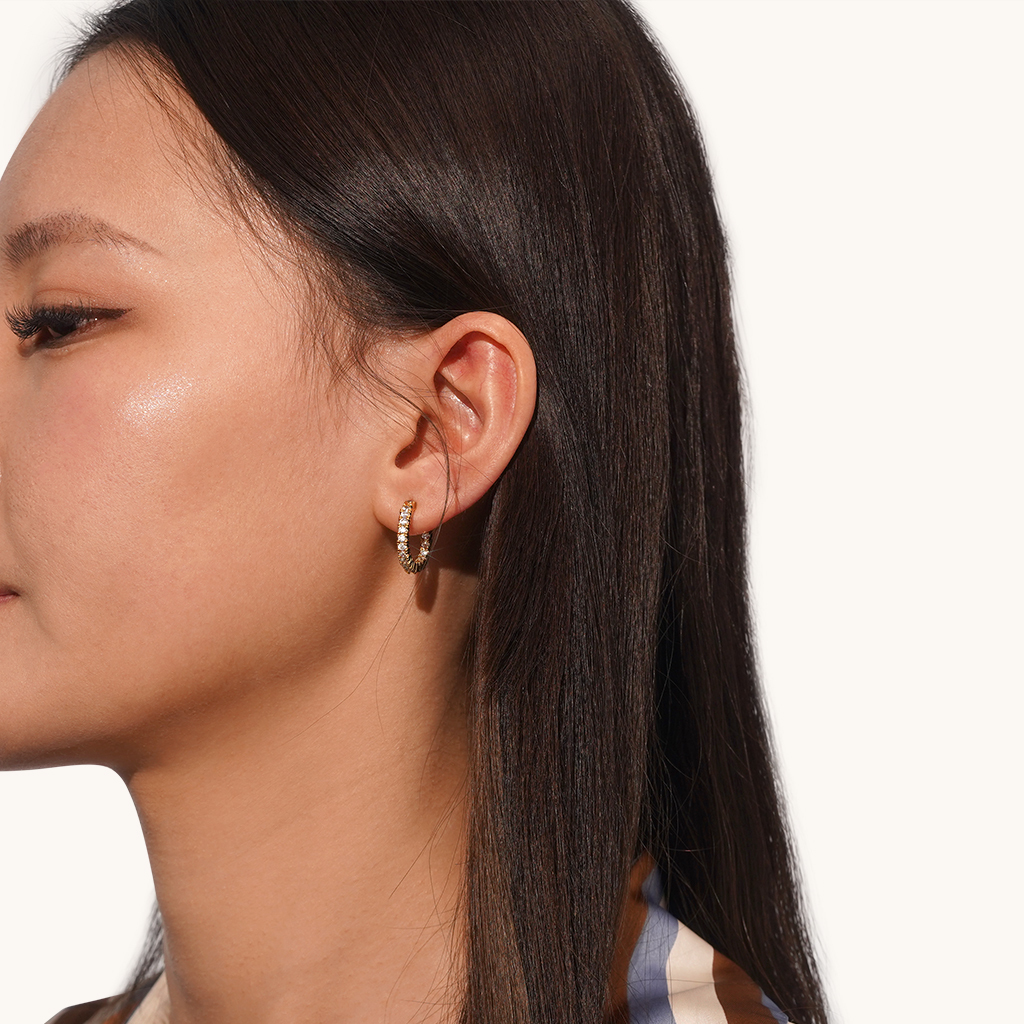 In and Out Hoop Earrings image number 4