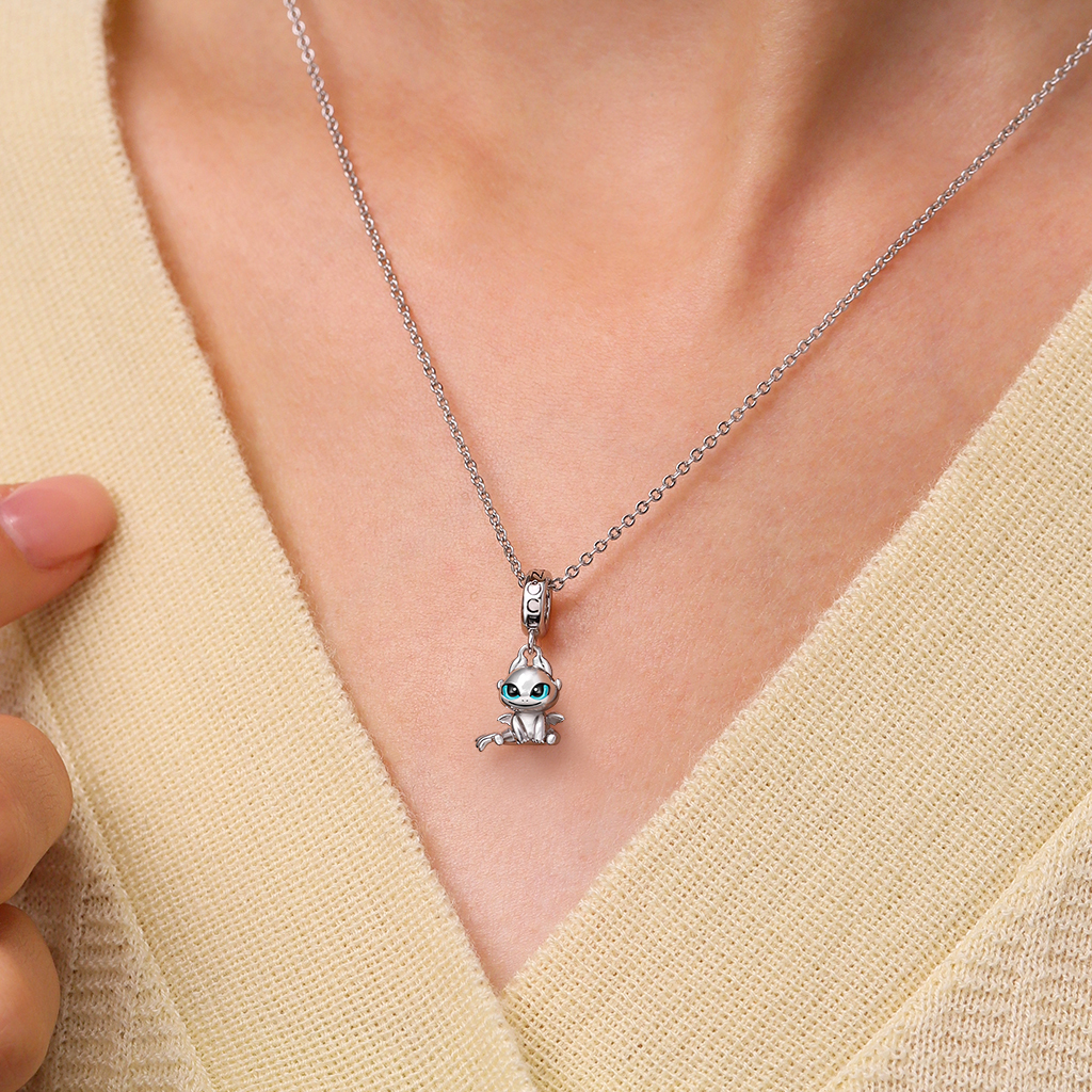 Light Fury Pendant image number 4