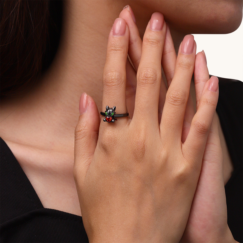 Toothless Embraces Heart Ring image number 2