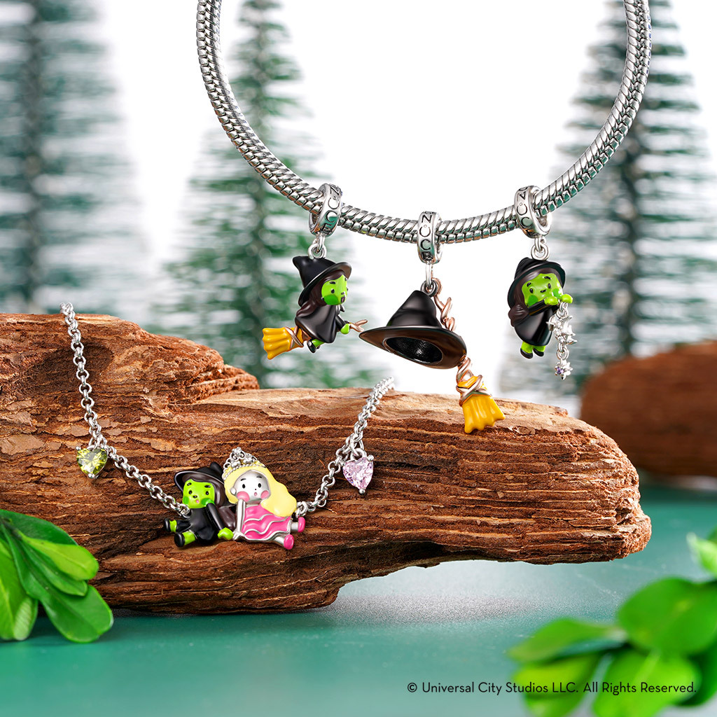 Wicked Friendship Love Bracelet image number 2