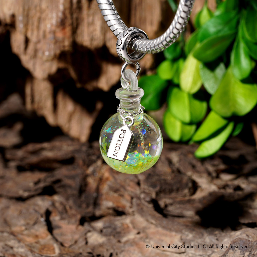 Wicked Magic Potion Pendant image number 3