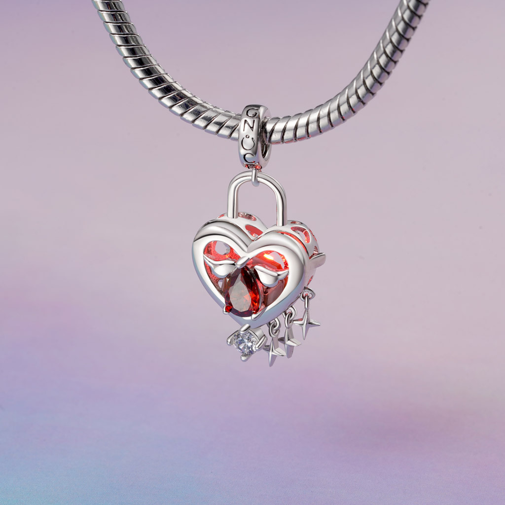 Love Lock LED Light Up Pendant image number 3