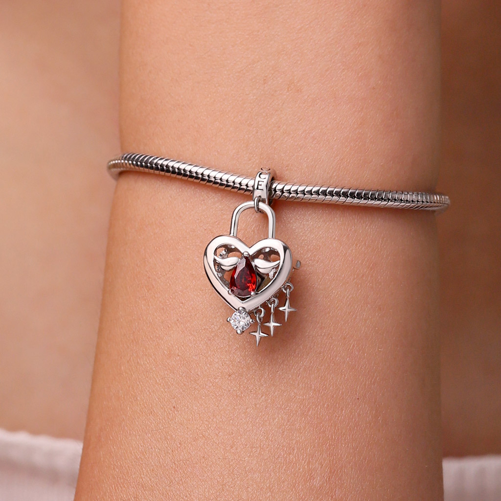 Love Lock LED Light Up Pendant image number 5