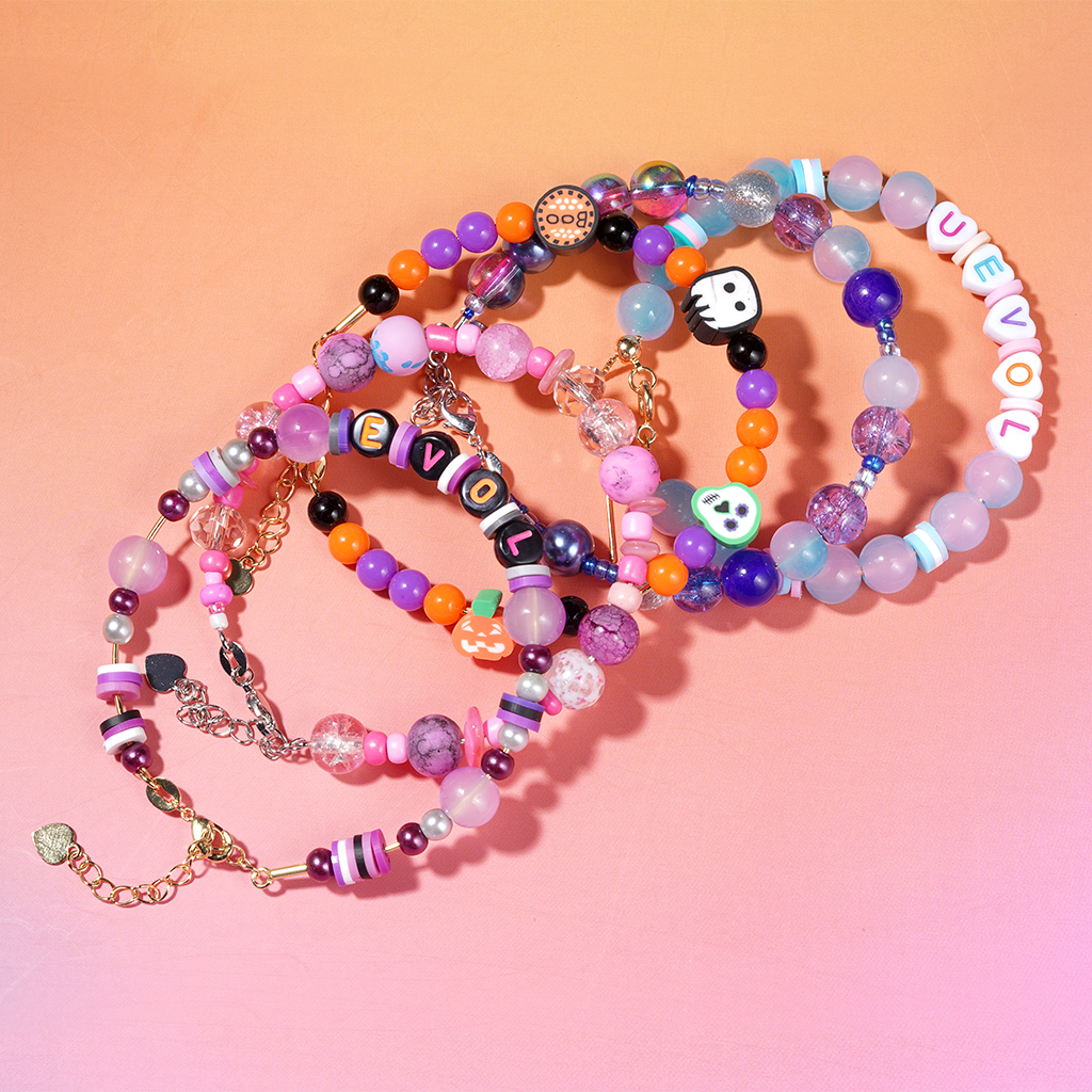 Halloween DIY Beaded Bracelet image number 3