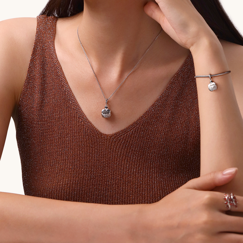 Engravable Heart Urn Ashes Pendant image number 4