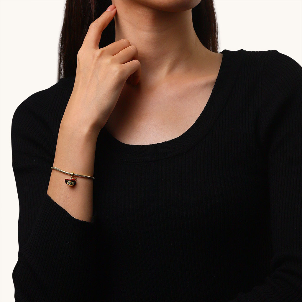 Shrek Puss in Boots Pendant image number 5