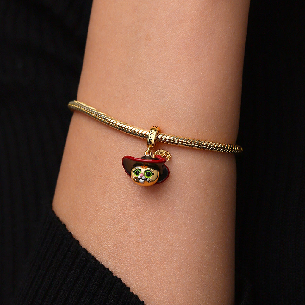 Shrek Puss in Boots Pendant image number 6