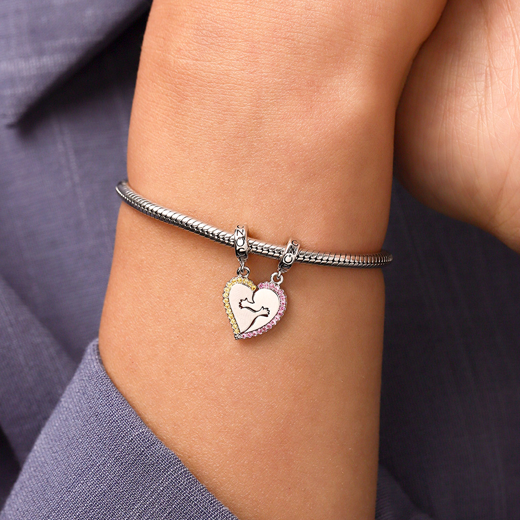 Personalized Hug Stitched Heart Pendant image number 7