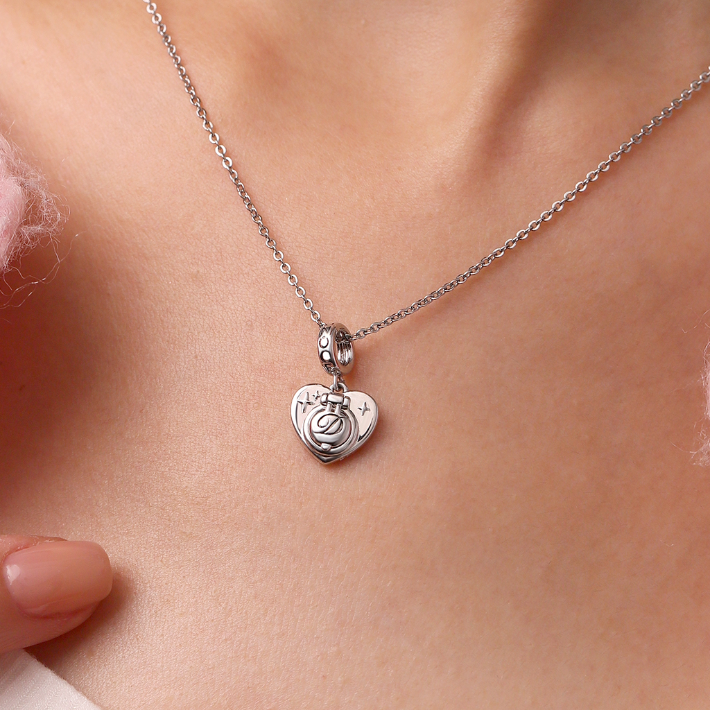 Valentine's Day Beating Heart Pendant image number 6