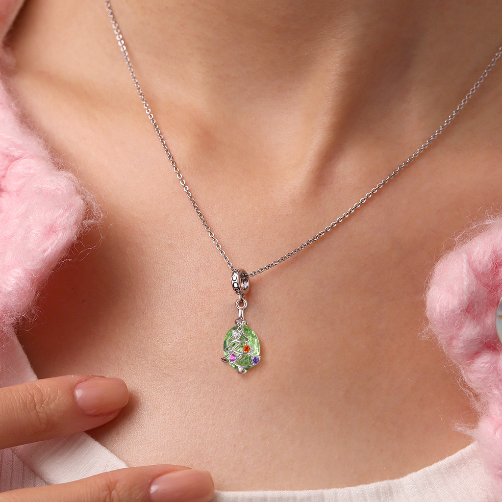 Christmas Tree Pendant image number 4