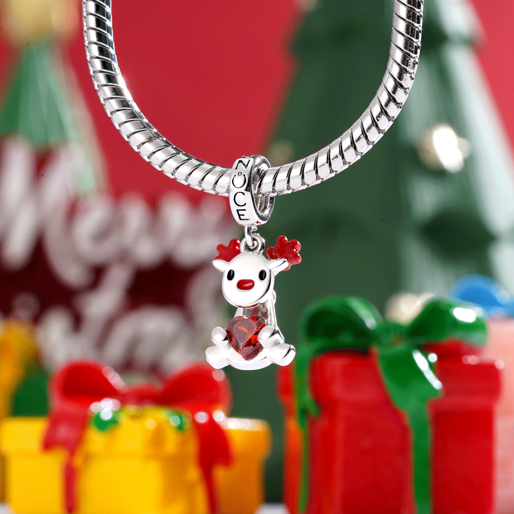 Christmas Elk Rotating Body Pendant image number 3