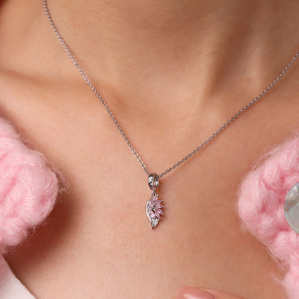 Heaven Blessing Angel Wings Pendant image number 5