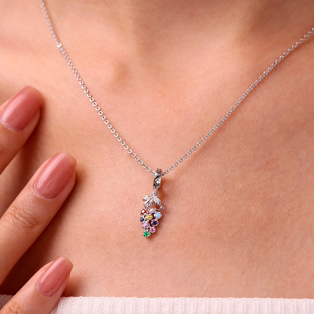 Bunch of Grapes Pendant image number 6