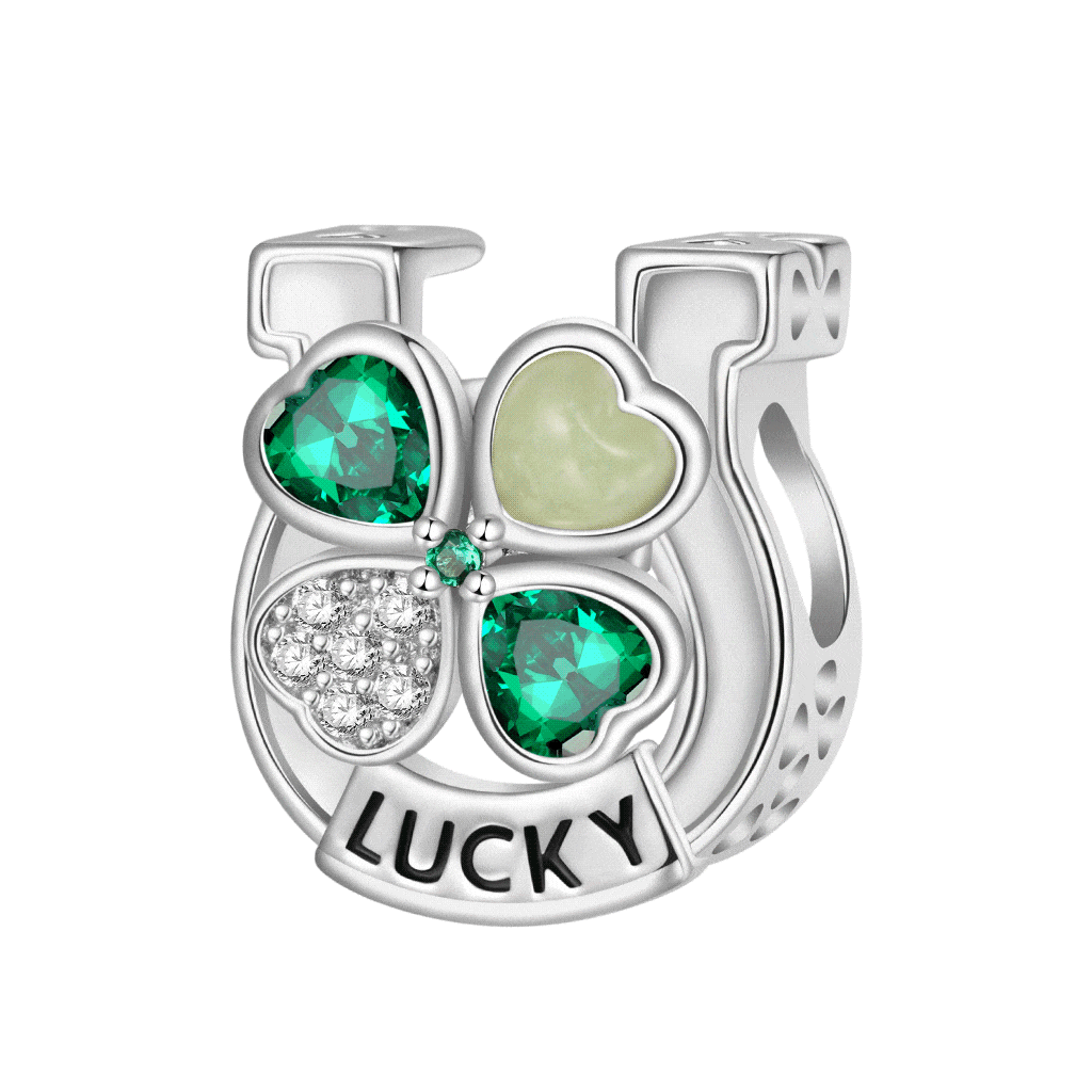 Rotating Four Leaf Clover Charm image number 0