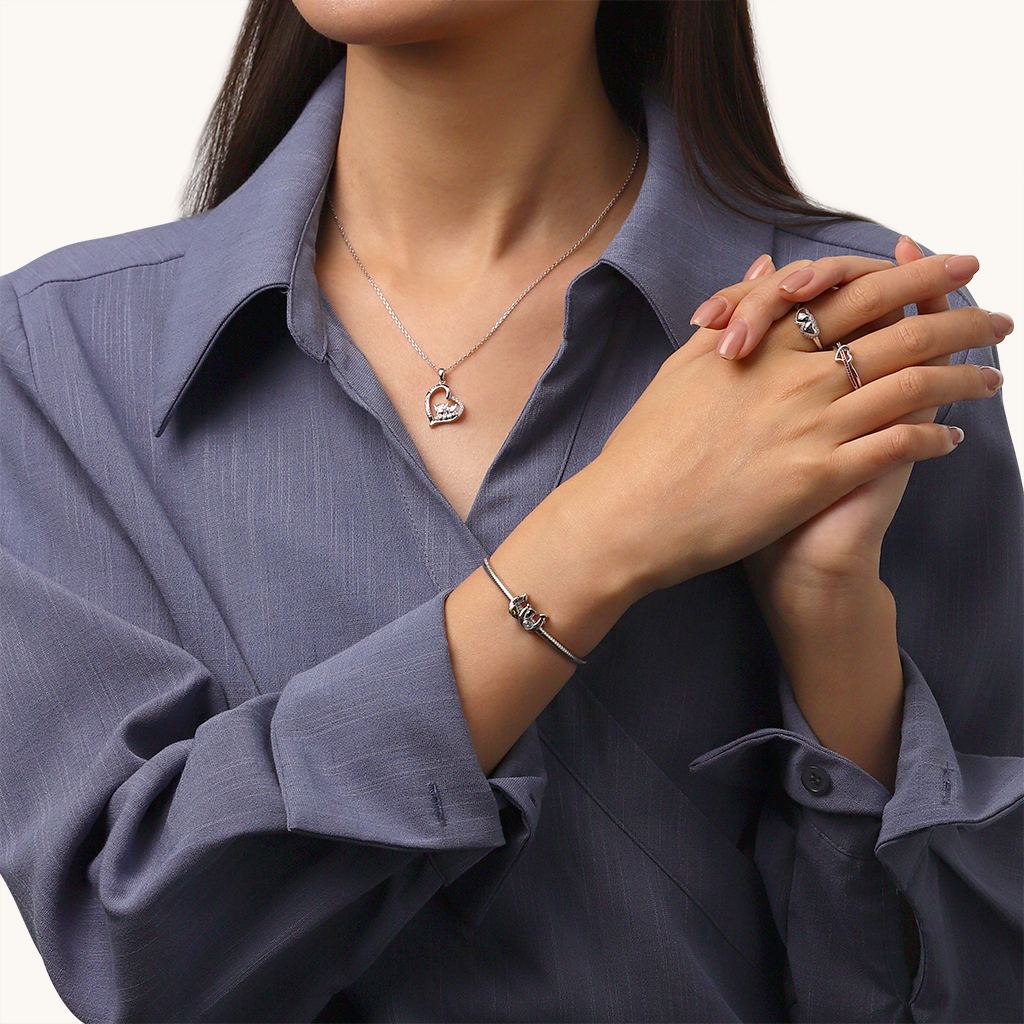 Double Horseshoe Personalized Charm image number 5