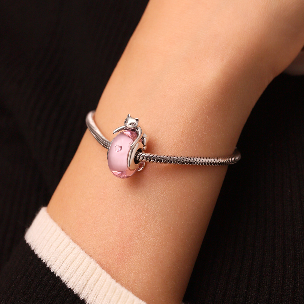 Cat Lying on Pink Glass Charm image number 4
