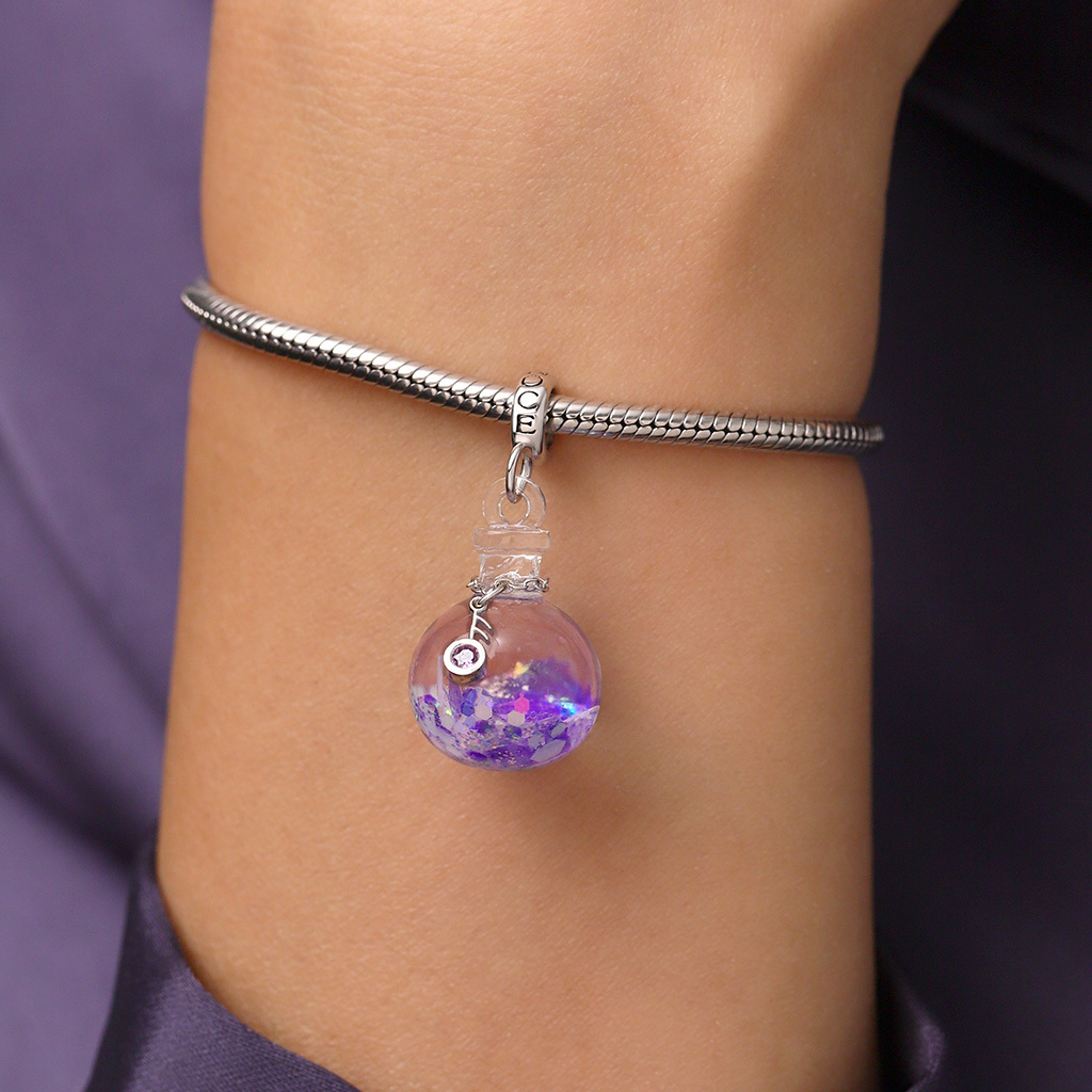 Glitter Musical Note Sequin Pendant image number 6