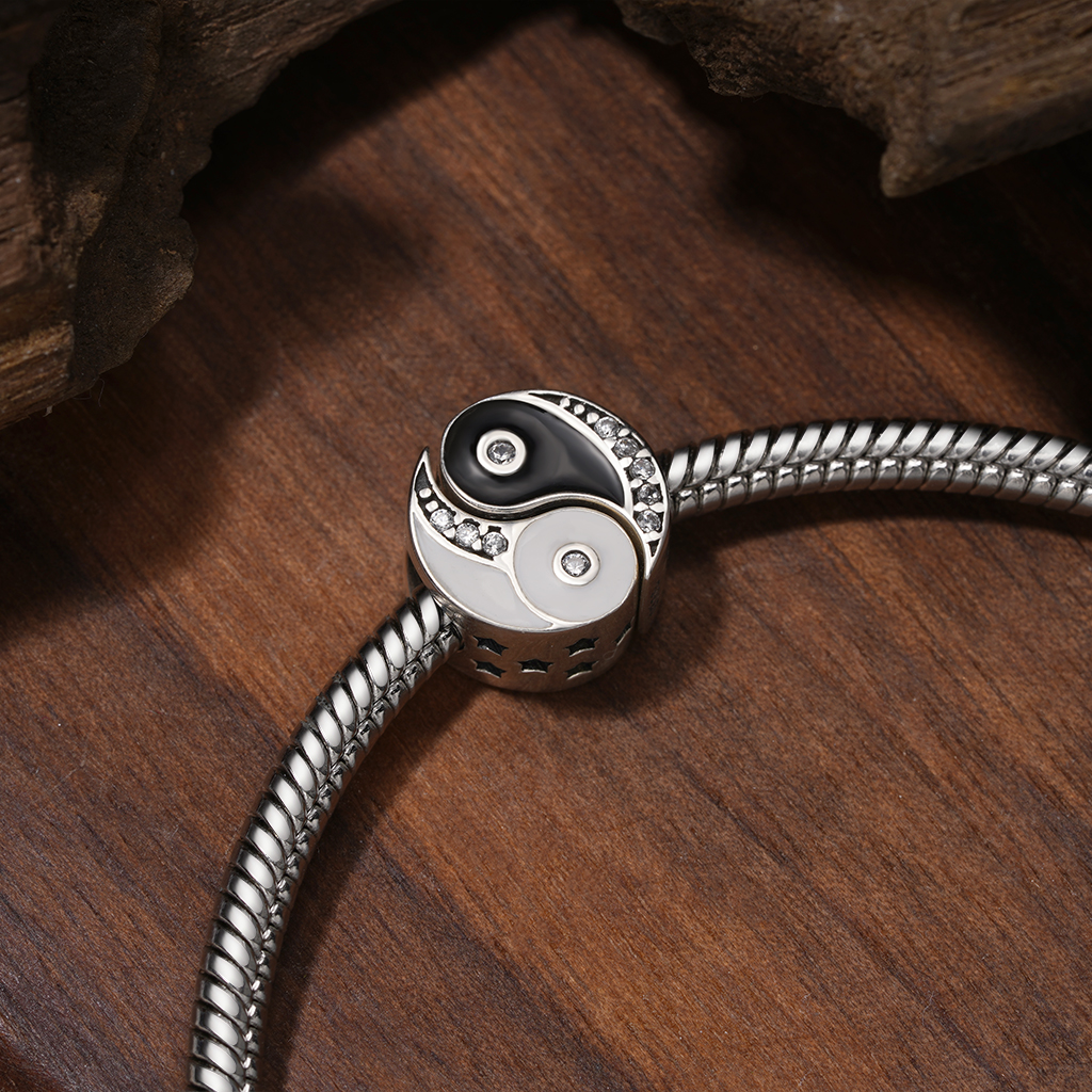 Tai Chi Double Charm image number 3