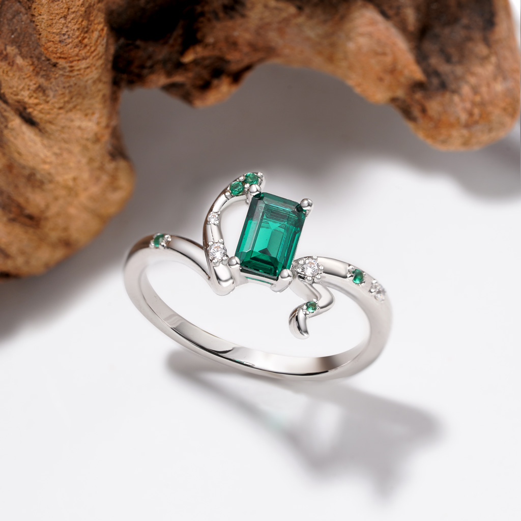 Zodiac Snake Green Spinel Rings image number 2