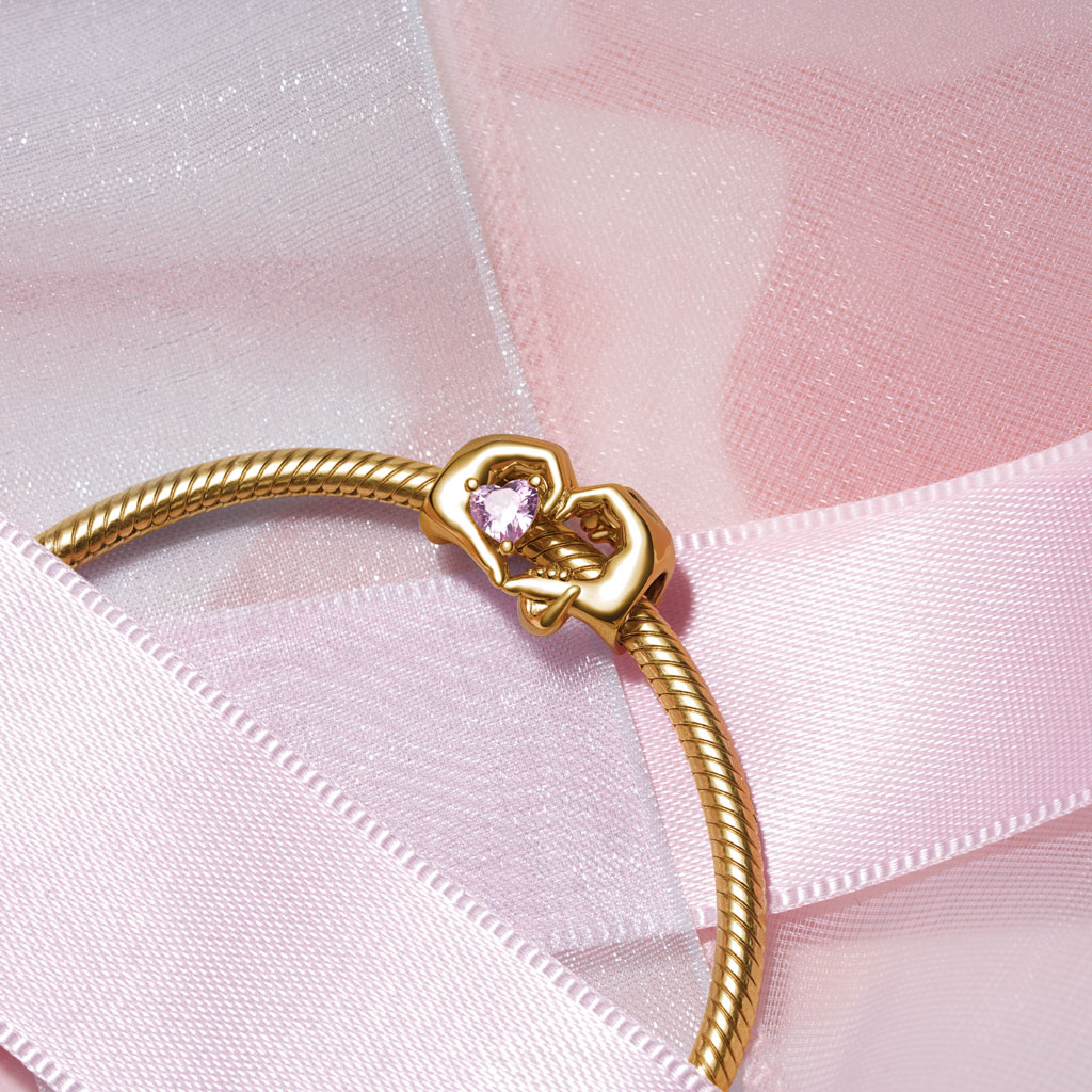 18k Gold Plated Family Love Charm image number 1