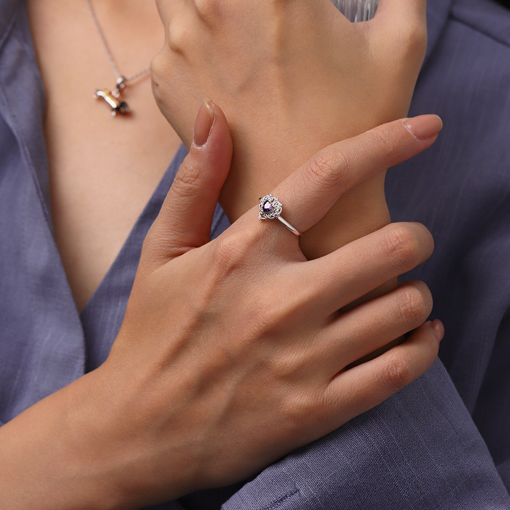 Vintage Purple CZ Heart Ring image number 3